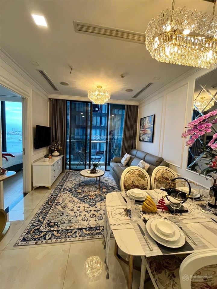 Bán căn hộ 2pn, 2wc tại vinhomes golden river ba son, 70m2 view bitexco giá chỉ 12,9 tỷ