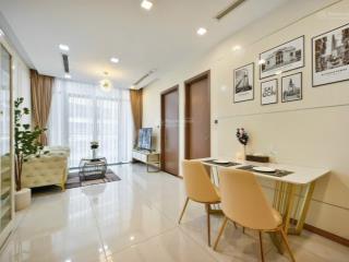 Căn hộ 1pn nội thất cổ điển sang trọng, rộng rãi thoải mái với 2 ban công, thoáng mát cả ngày
