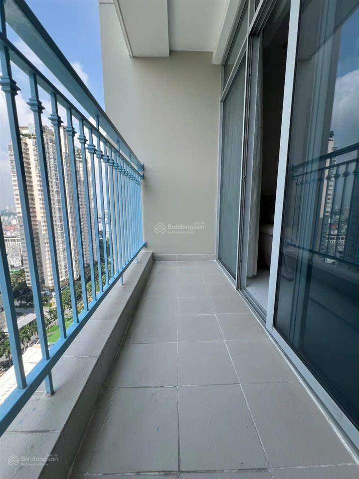Cho thuê cc vinhomes central park, 24 triệu vnd, 90m2, 2pn + 2wc, view sông, giá tốt