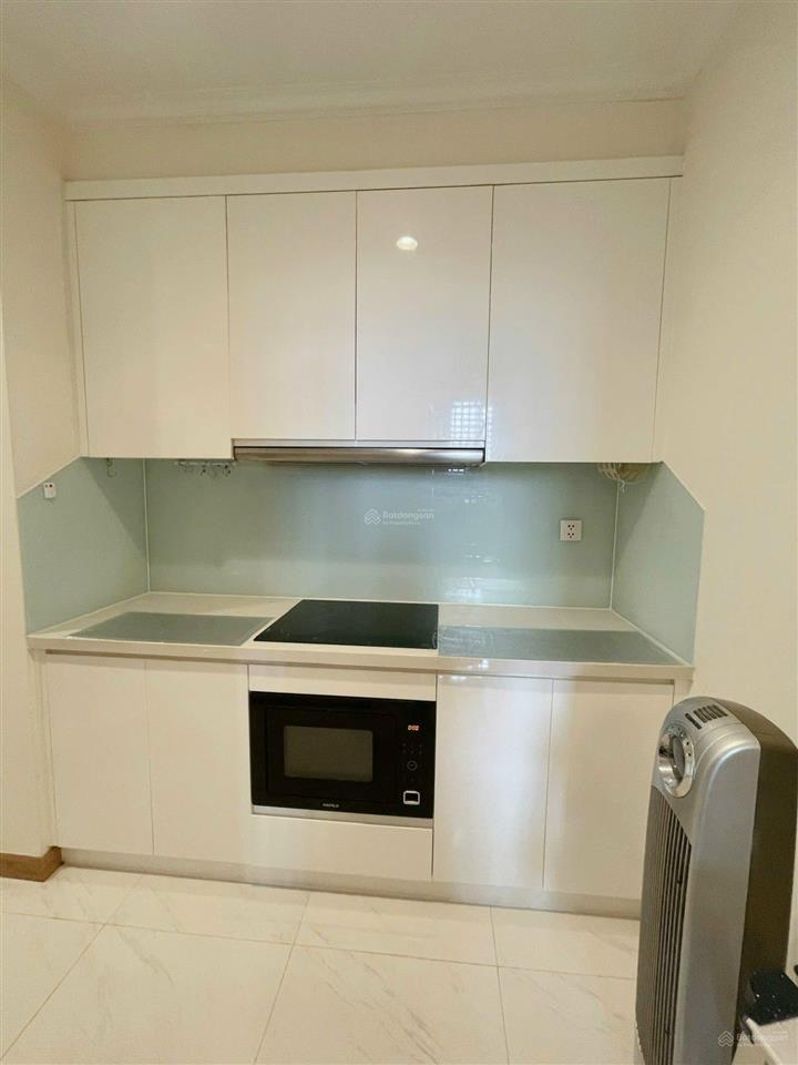 Cho thuê cc vinhomes central park, 24 triệu vnd, 90m2, 2pn + 2wc, view sông, giá tốt