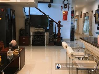 Định cư gấp cần bán biệt thự vip 250m2, 4t, sau lưng giga mall phạm văn đồng, nhà đẹp ở ngay