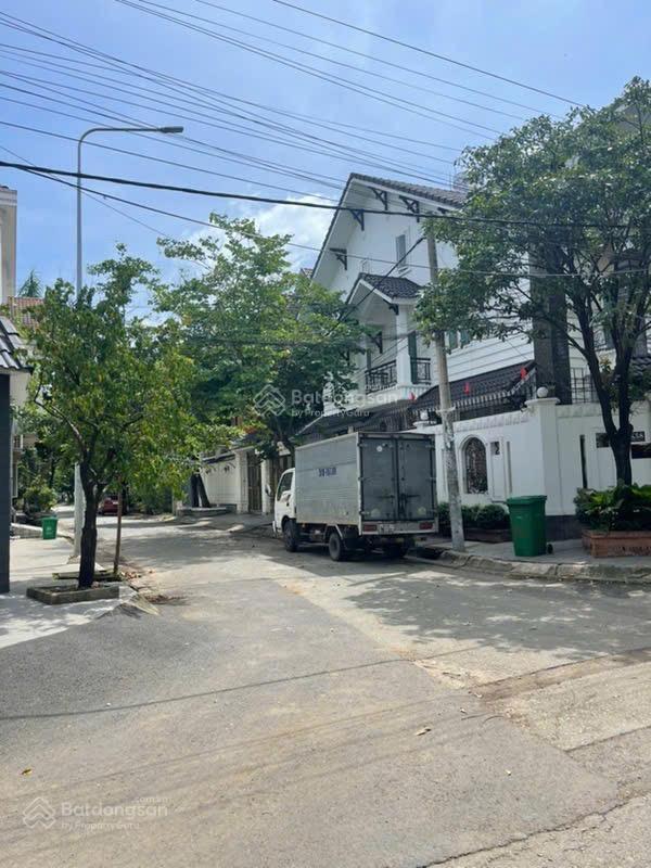Nhà 3 tầng khu phân lô đồng bộ phú nhuận đường lê thị riêng phường thới an, q12, (7x20)m 9,99tỷ