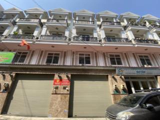 Nhà mới 100% trục quốc lộ 13, có 4 pn, đường oto tới nhà, không ngập, giá từ 7 tỷ  em ngay