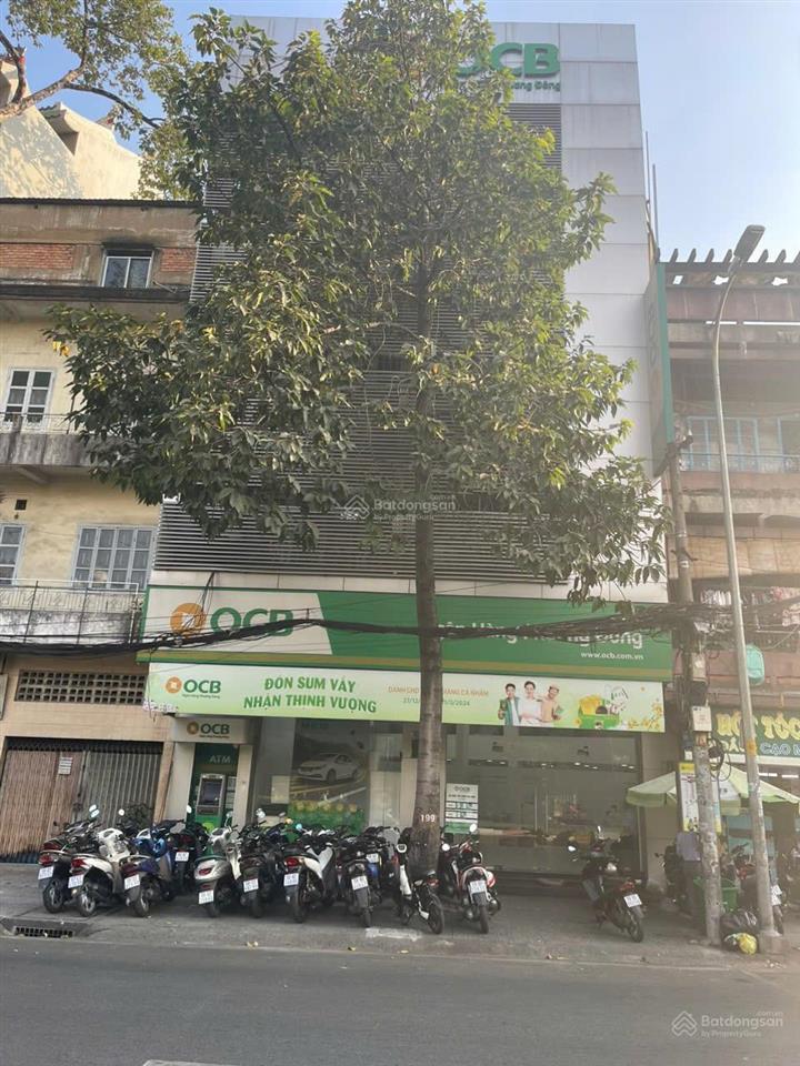Bán gấp nhà mt đường hồng bàng quận 5 dt 9 x 20m đang cho ngân hàng thuê 180 triệu giá 70 tỷ