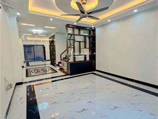 Cho thuê nhà liền kề hoàng quốc việt ô tô tránh 72m2 x 5 tầng giá 25 triệu/th phù hợp tất cả vp
