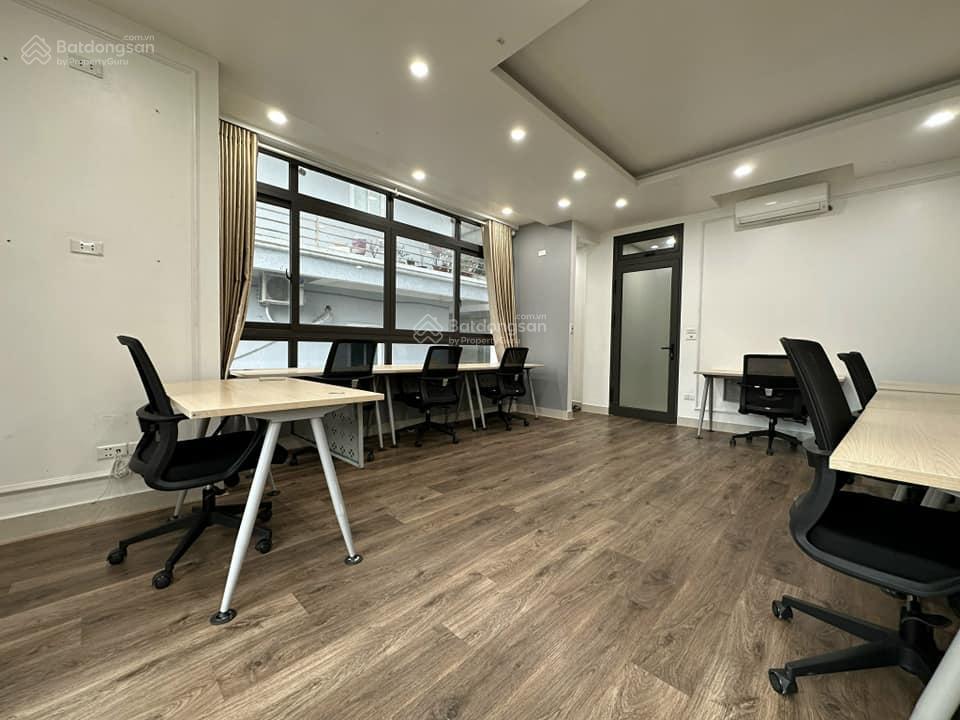 Cho thuê biệt thự dt 210m², 46 triệu, 10pn, 6wc tại trần thái tông, cầu giấy, ô tô vào nhà