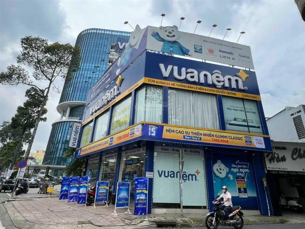 Hạ giá 33 tỷ còn 26 tỷ! góc 2 mt lê văn sỹ, p.14, q.3 5.5x18m t + 3 lầu hđt 96 triệu/th đoạn đẹp