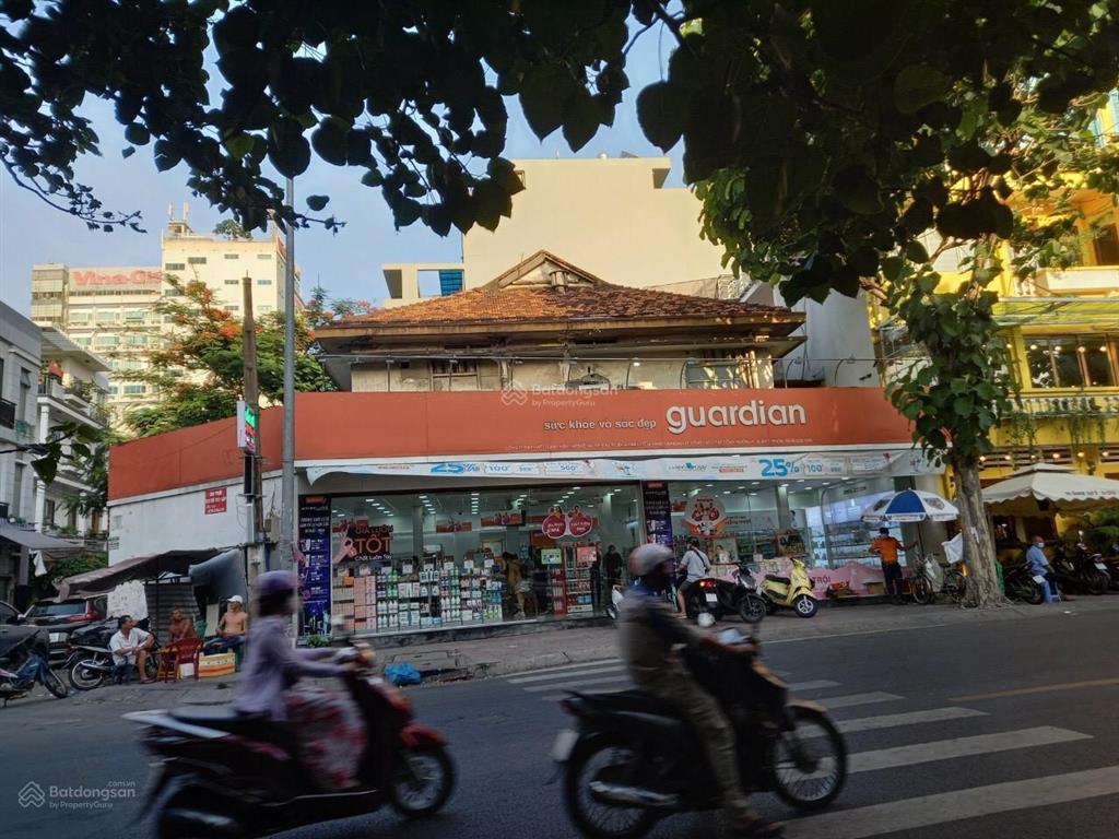 Cô tôi đã lớn tuổi cần bán rất gấp nhà siêu vị trí mặt tiền ký con 4.5x22m 7 lầu hđt 90tr/th 25 tỷ