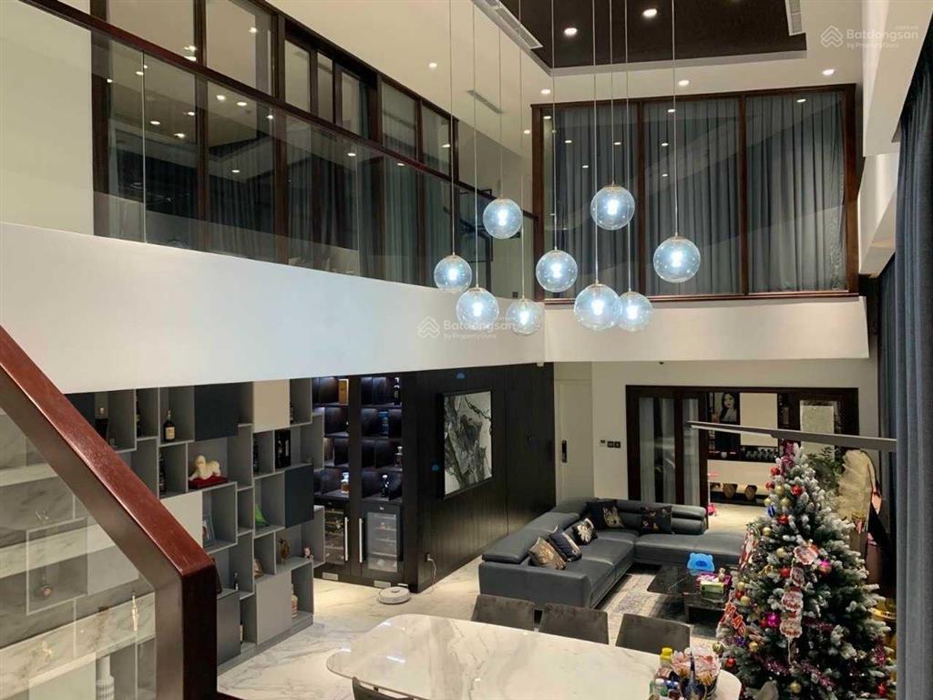 Kẹt nợ cần bán nhà lý tự trọng, bến thành, q1 hđ 150tr/th dt 4x20m, 4l 10 chdv. giá chỉ 21 tỷ tl