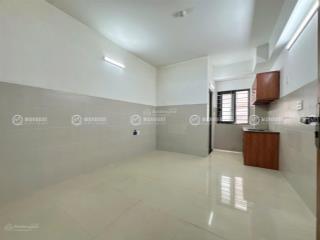 Cho thuê phòng studio có bảo vệ, thang máy, hầm xe rộng gần đại học văn hiến