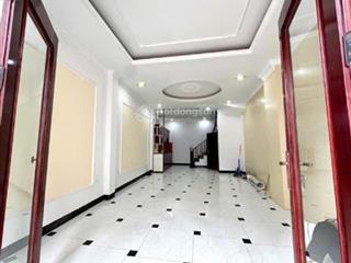Loanh quanh 5 tỷ, 30m2, 5 tầng , quang trung hà đông. ngõ nông, phân khúc hiếm tại trung tâm quận