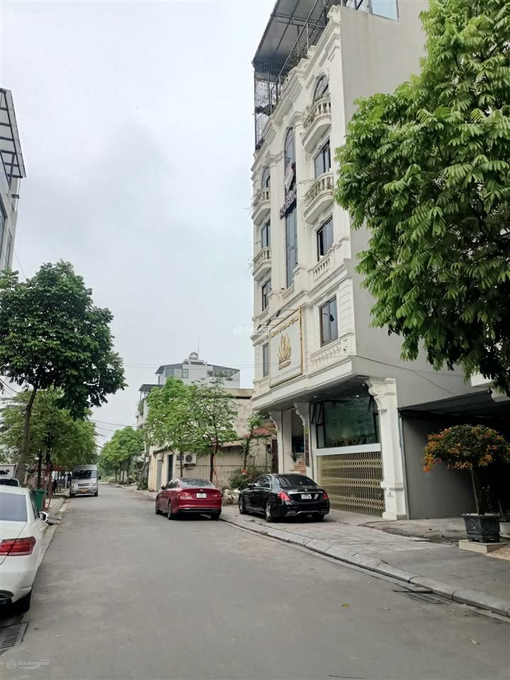 Bán mảnh đất đấu giá vip dt 87m2  đường trước nhà 24m  cạnh trường fpt  3 bước ra trịnh văn bô