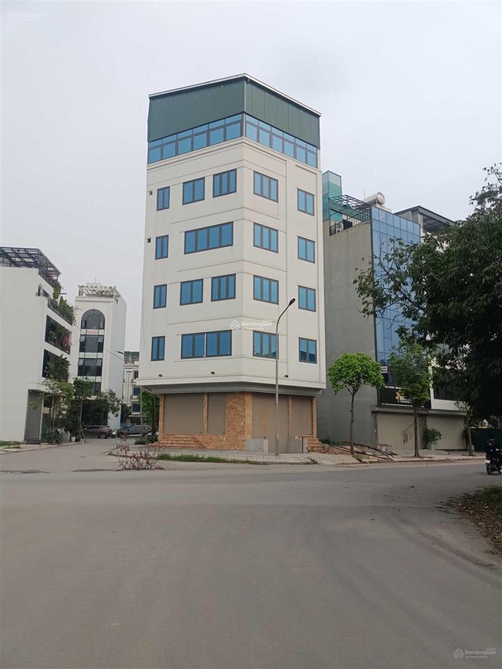 Bán mảnh đất đấu giá vip dt 87m2  đường trước nhà 24m  cạnh trường fpt  3 bước ra trịnh văn bô