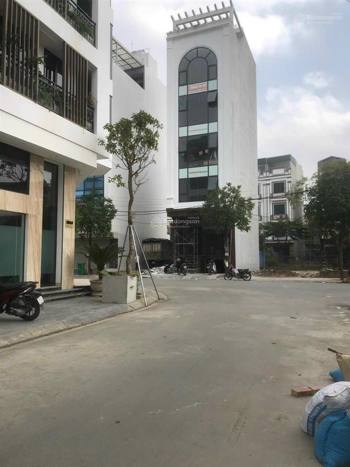 Bán mảnh đất đấu giá vip dt 87m2  đường trước nhà 24m  cạnh trường fpt  3 bước ra trịnh văn bô
