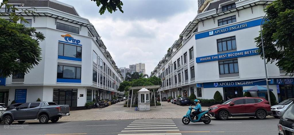 Bán gấp shophouse thương mại dịch vụ 5 tầng tại vin gardenia chỉ 2x tỷ ( giá tốt nhất thị trường )