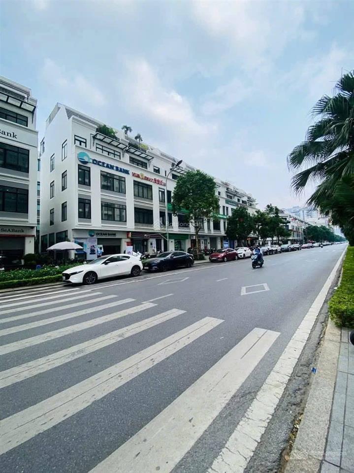 Bán gấp shophouse thương mại dịch vụ 5 tầng tại vin gardenia chỉ 2x tỷ ( giá tốt nhất thị trường )