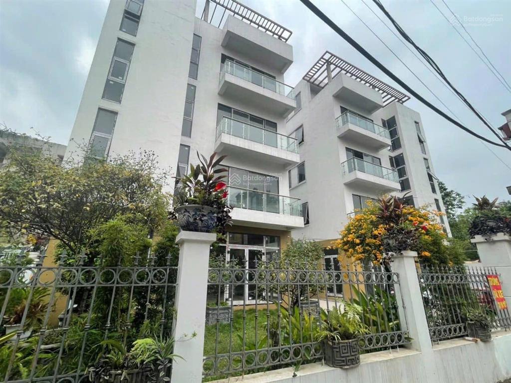 Siêu hiếm kiếm đâu ra! biệt thự sân vườn lô góc, sát mặt phố phạm văn đồng, ô tô đỗ cửa, giá tốt