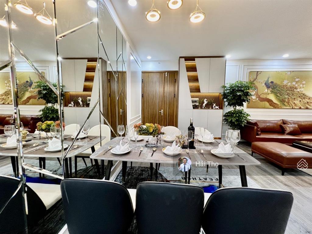 Em cần bán căn sudico mỹ đình sông đà. dt 118m2 căn 3pn, căn full nội thất