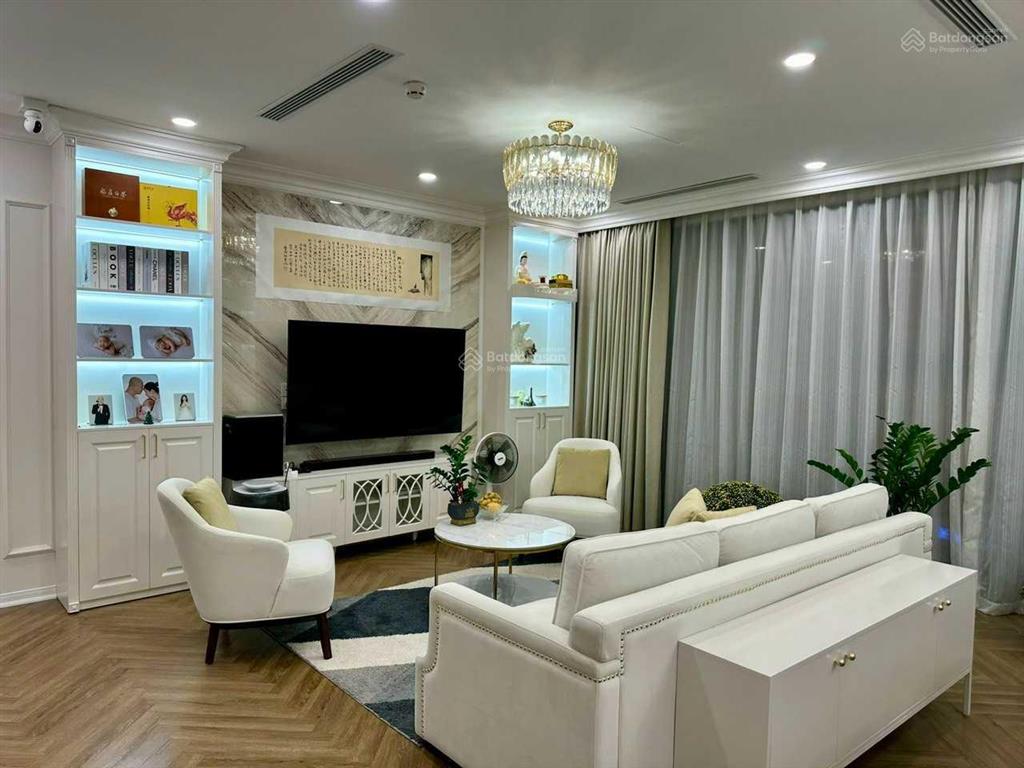 Bán căn hộ chung cư báo nhân dân căn 115m2 4pn 2wc gía 6,9 tỷ căn sửa sang trang bị đầy đủ nội thất