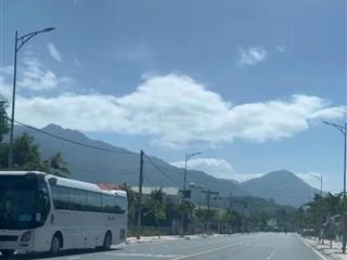 Bán lô đất mặt tiền phong châu  ngay dự án sun group