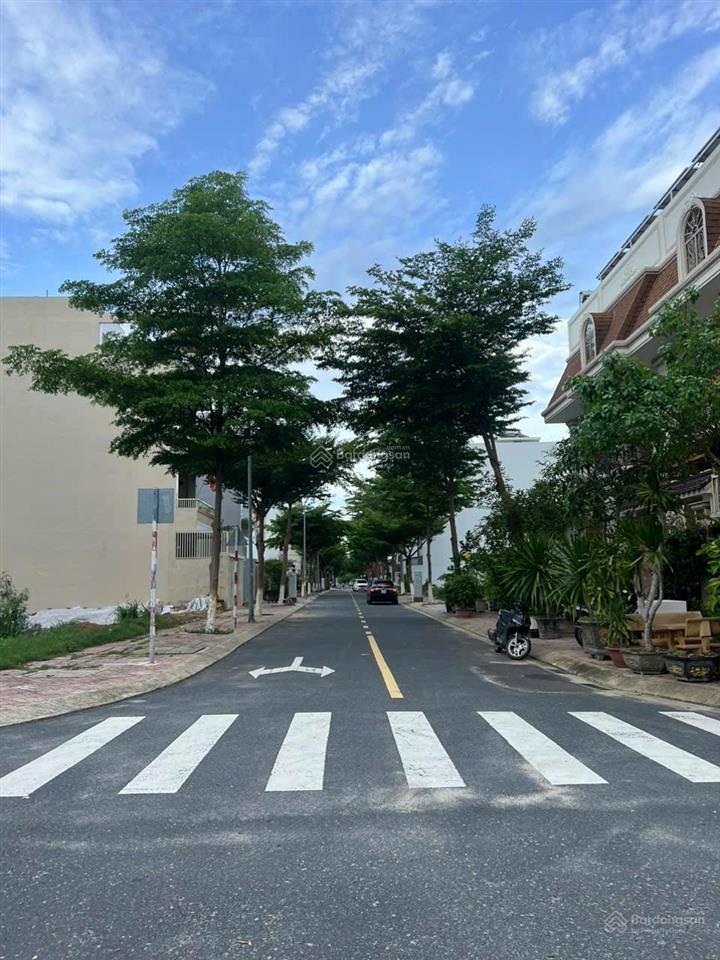 Bán lô góc đẹp kđt mipeco gần biển giá đầu tư!