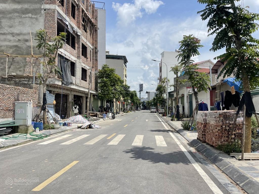 Bán đất mặt phố mới, cự khối, long biên 98m2, vỉa hè, ô tô tránh, kinh doanh, 16.45 tỷ.