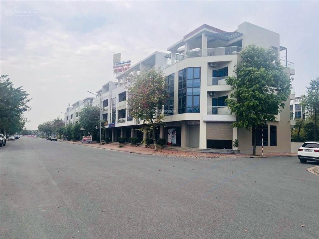 Bán shophouse viglacera yên phong, 97m², mặt tiền 5.5m, 2 mặt thoáng, vi trí cực đẹp, 5.5 tỷ tl