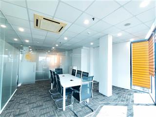 Cho thuê văn phòng 85m² mặt tiền phổ quang  giá chỉ 19 triệu/tháng!
