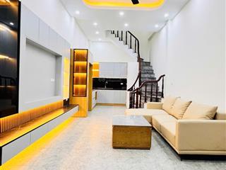 Khương hạ  thanh xuân vài bước chân ra oto tránh oto đỗ sát nhà, dt 40m x 5 tầng nhà mới đẹp 8 tỷ