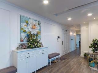 Bán căn hộ vinhomes đồng khởi, view nhà thờ đức bà trực diện, nội thất cao cấp