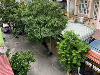 Bán nhà cạnh lũy bán bích hxh thông  nhà 4 tầng 68m2 sổ vuông chỉ 7 tỷ 9