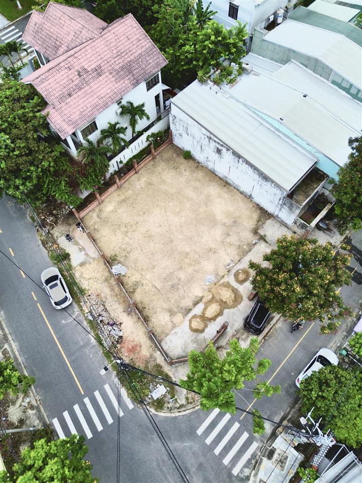 Bán lô góc diện tích 430m. đường mỹ an 17. sát tổ hợp pháo hoa chương dương. gần sông. giá 160tr/m