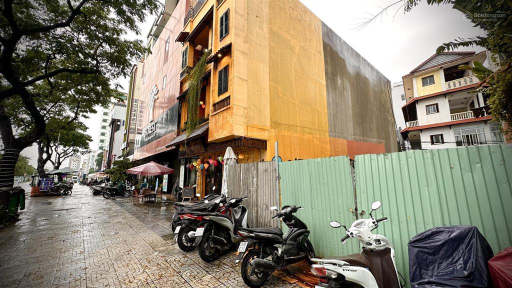 Bán đất 140m. ngang 7m. hai mặt tiền đường võ nguyên giáp. view biển mỹ khê. giá chỉ 33 tỷ