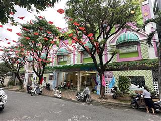 Bán 6 lô liền kề sẵn trường học trên đất. đang cho thuê 85triệu/ tháng. giá cực rẻ