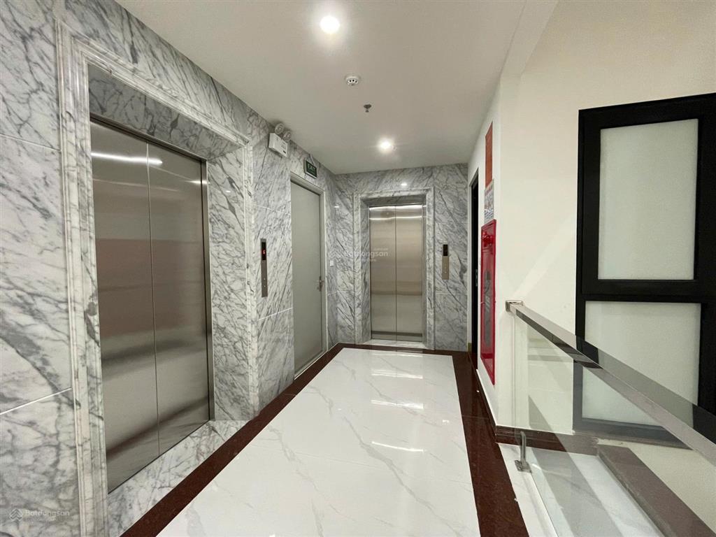 "vị trí vàng"  nhà mặt phố lý thường kiệt. dt 734m2, mt 30m, xd 12 tầng + 4 hầm