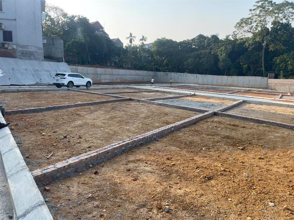 Đất thị xã sơn tây, trung tâm, giá 1.7 tỷ,  trực tiếp  sát đại học việt hung  đh lao động xh