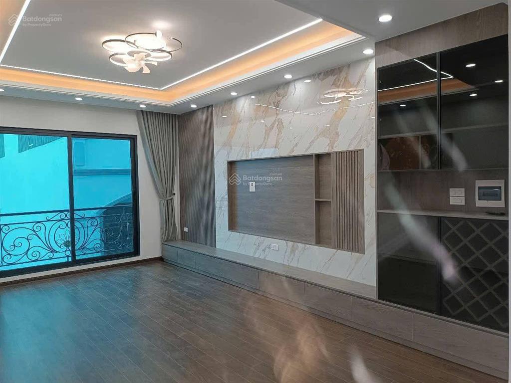 Tây mỗ full nội thất như hình  6 tầng thang máy, xây đơn lập  sổ vuông bánh chưng, ngõ rộng 3m,