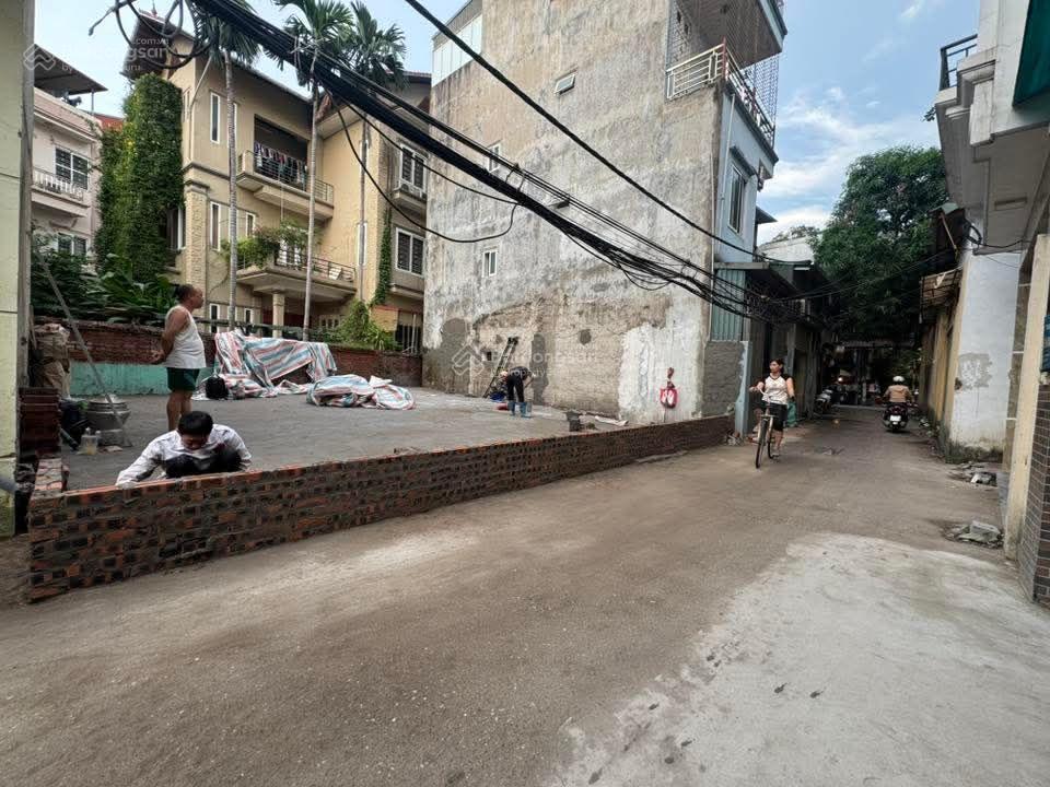 Ngõ thông  ô tô tránh  kinh doanh siêu đỉnh 85.7m2 mặt tiền 9.12m . xây ccmn cực đẹp . chính chủ