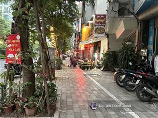 Bán nhà mp lạc long quân, tây hồ 70 m2 x 6 t x mt 6 m x giá nhỉnh 40 tỷ. kd đỉnh, vỉa hè đá bóng
