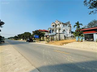 Đất đẹp bám đường 12b gần chợ , gần uỷ ban , dt 299m2 full thổ cư