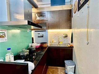 Bán căn hộ tập thể tầng 3 nghĩa tân, dt 70m2, thiết kế 2 ngủ giá 3,5 tỷ