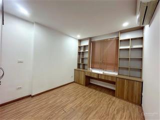 Bán nhà tập thể tầng 2 nghĩa tân dt 120m2, có 4 ngủ 2 vệ sinh giá 5 tỷ