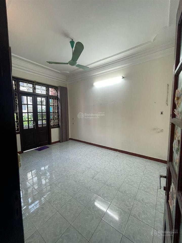 Bán nhà 2 tầng đường tôn quang phiệt , nghĩa đô dt 35m2 mặt tiền 3,5m giá 11 tỷ