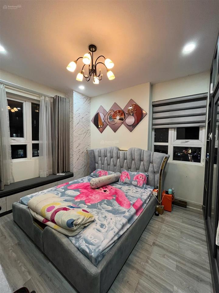 Giá tốt cần bán nhanh căn 95m2, góc 3pn full nt như hình giá chỉ 4 tỷ 850