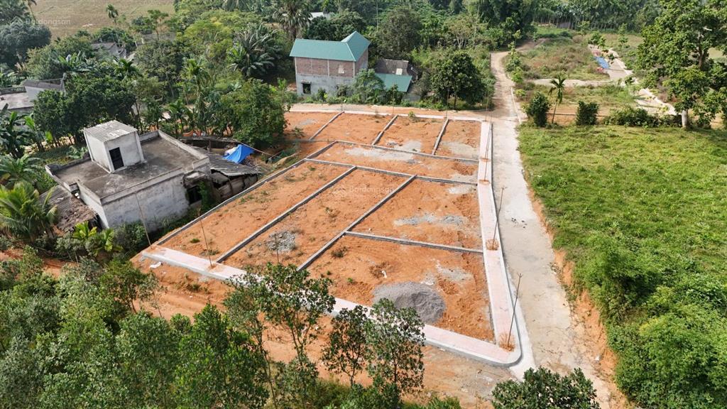 Bán lô đất lạc sơn hòa bình 245tr sổ đỏ 115m2