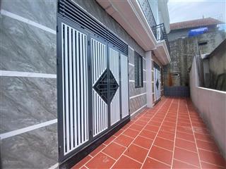 Nhà trong đê tiền lệ, 43m2 xây 3,5t, vị trí đắc địa oto đỗ gần, cách vành đai 4 500m. giá 3,85 tỷ