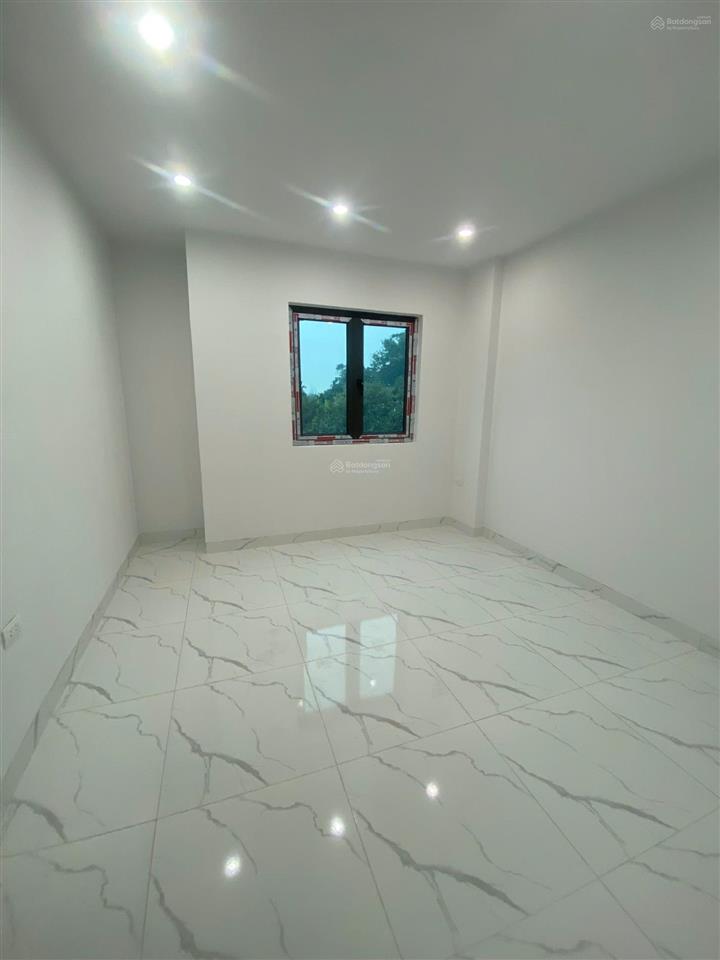 Nhà song phương 42m2*4t, cách 1 nhà ra đường ô tô tránh 500m ra đại lộ gần vành đai 4. giá 4,7 tỷ