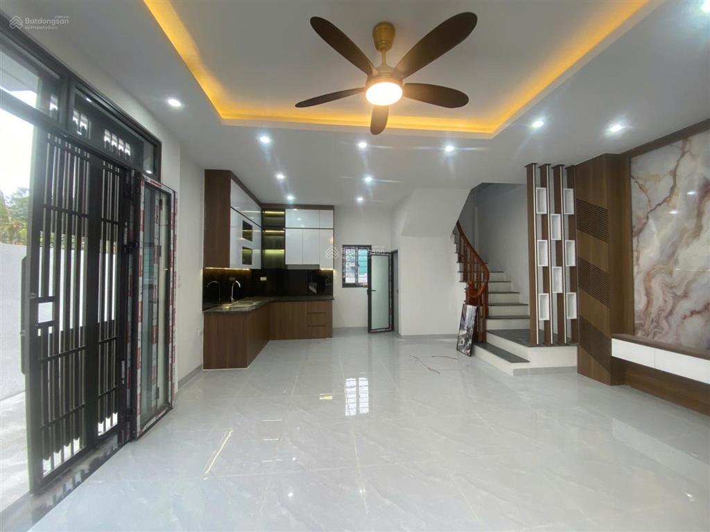 Nhà song phương 42m2*4t, cách 1 nhà ra đường ô tô tránh 500m ra đại lộ gần vành đai 4. giá 4,7 tỷ