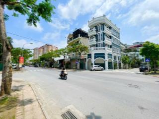 Lô góc, phân lô, ô tô tránh, kinh doanh, phố phúc lợi, long biên, dt 90 m, mt 11 m, giá 20 tỷ 95