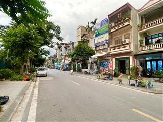 Mặt đường 17.5 m, hiếm, phân lô, ô tô tránh, kinh doanh, phố ngọc thụy, lb, dt 120 m, giá 18 tỷ 4